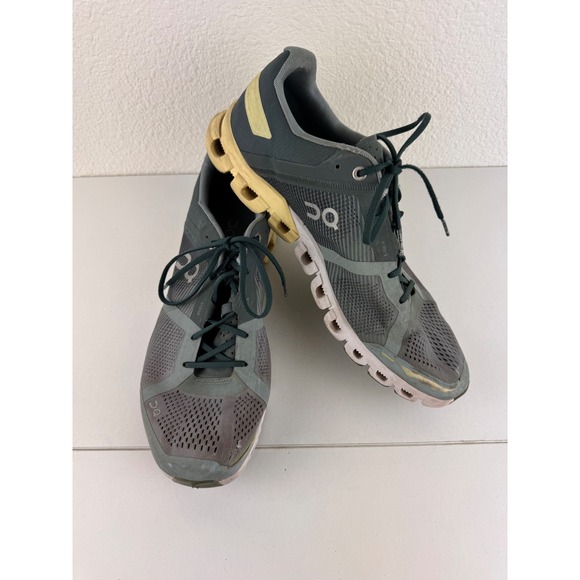 ON Cloud Running Shoes Women‎ Size 11 Gray Athletic Sneakers